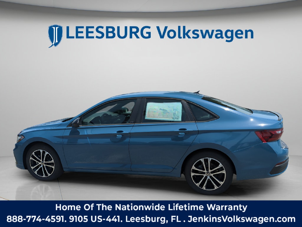 2026 Volkswagen Jetta Sport - Photo 10