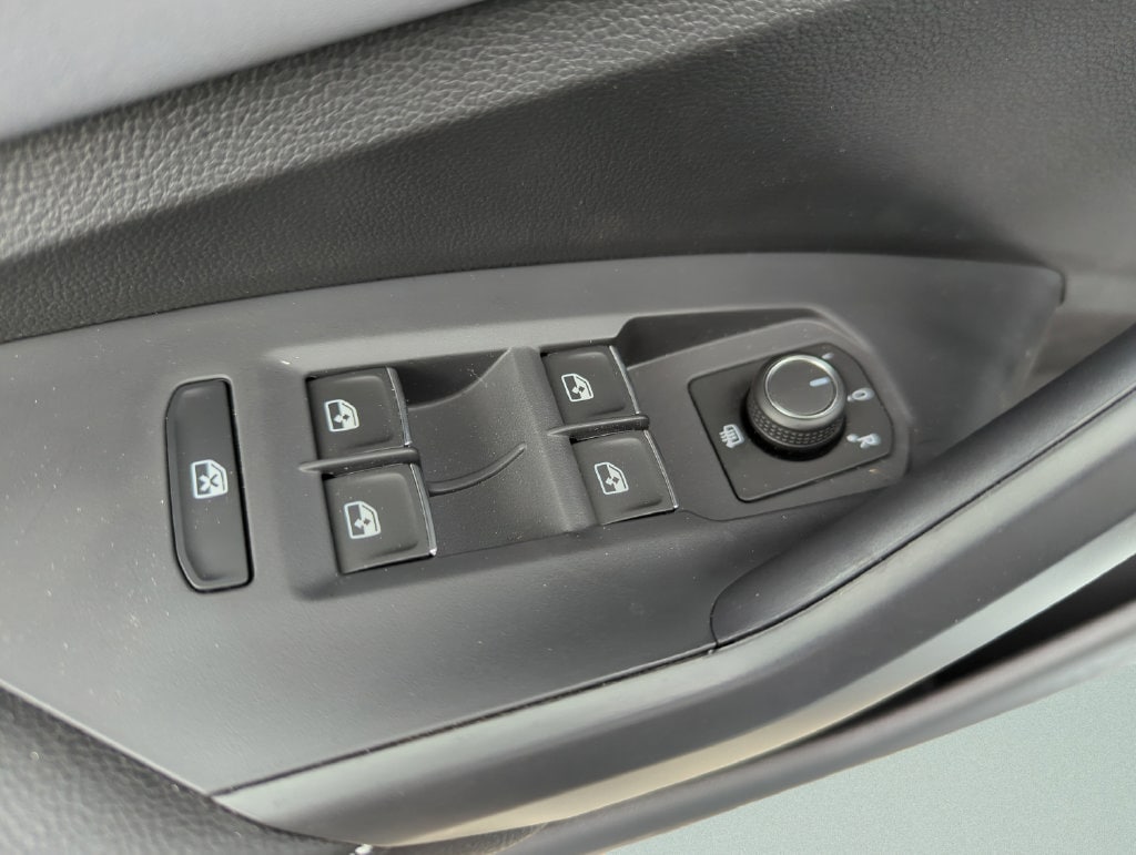 2026 Volkswagen Jetta SE - Photo 47