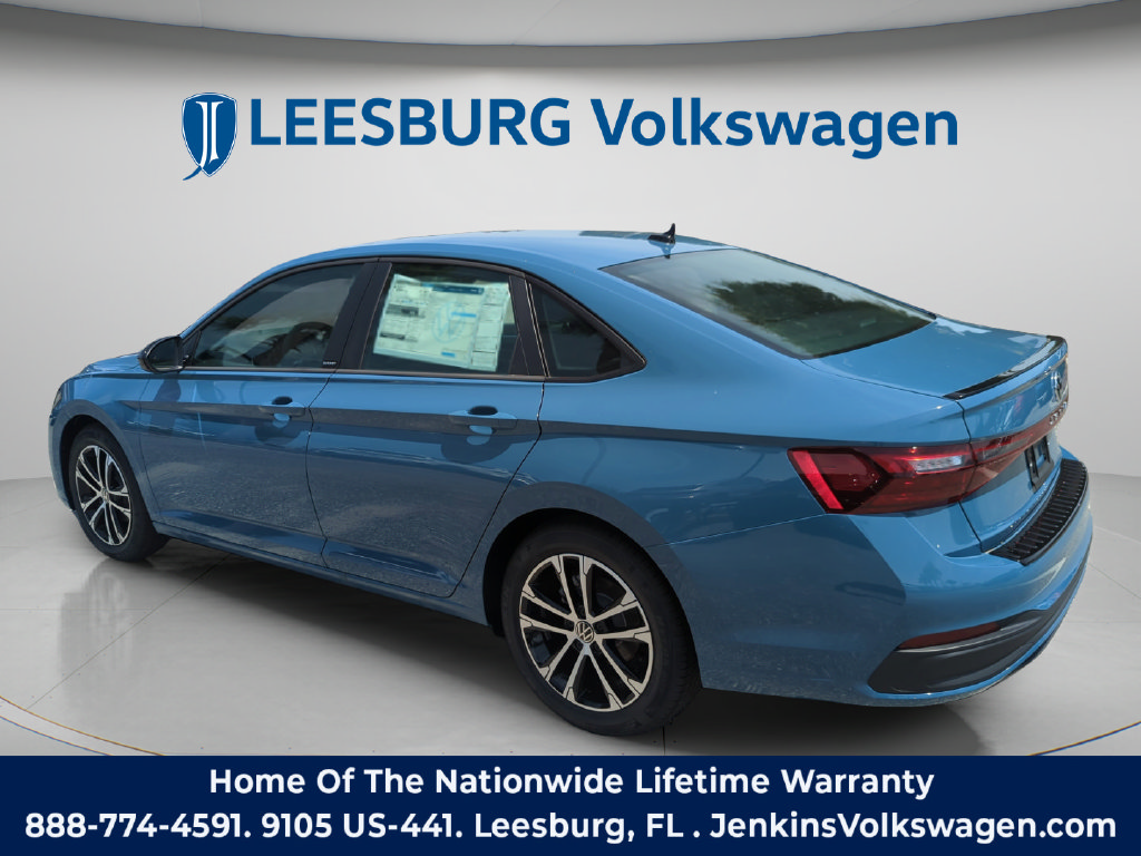 2026 Volkswagen Jetta Sport - Photo 9