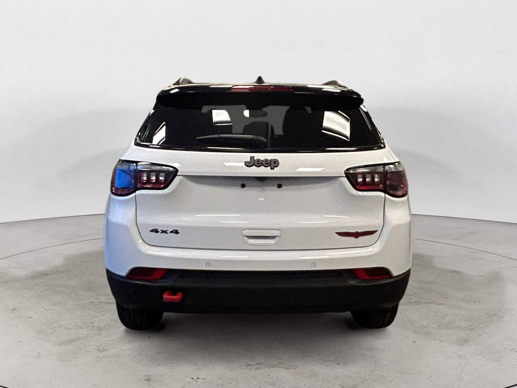 Used 2025 Jeep Compass Trailhawk SUV
