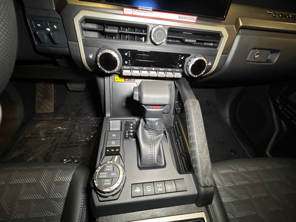 2026 Toyota Tacoma TRD Off Road - Photo 11