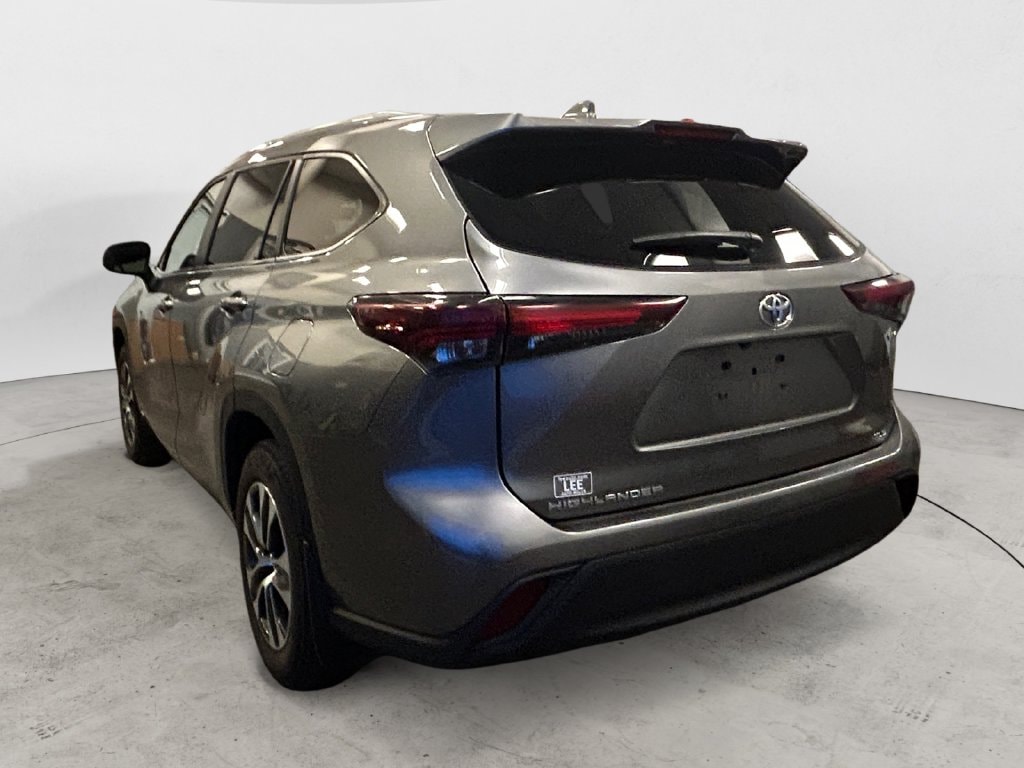 Used 2026 Toyota Highlander Hybrid XLE SUV