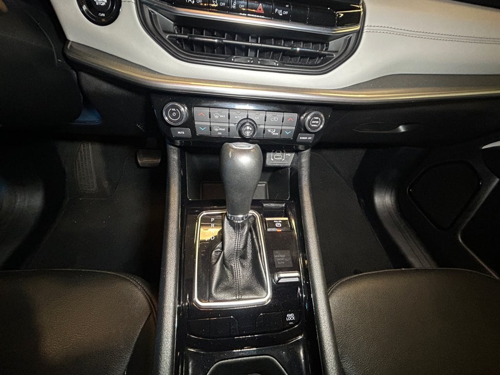 2025 Jeep Compass Limited - Photo 11