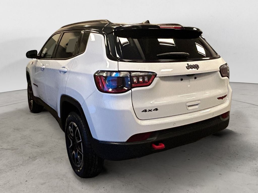 Used 2025 Jeep Compass Trailhawk SUV