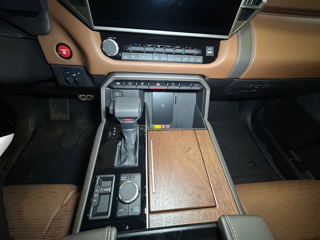 2026 Toyota Tundra 1794 Edition - Photo 11