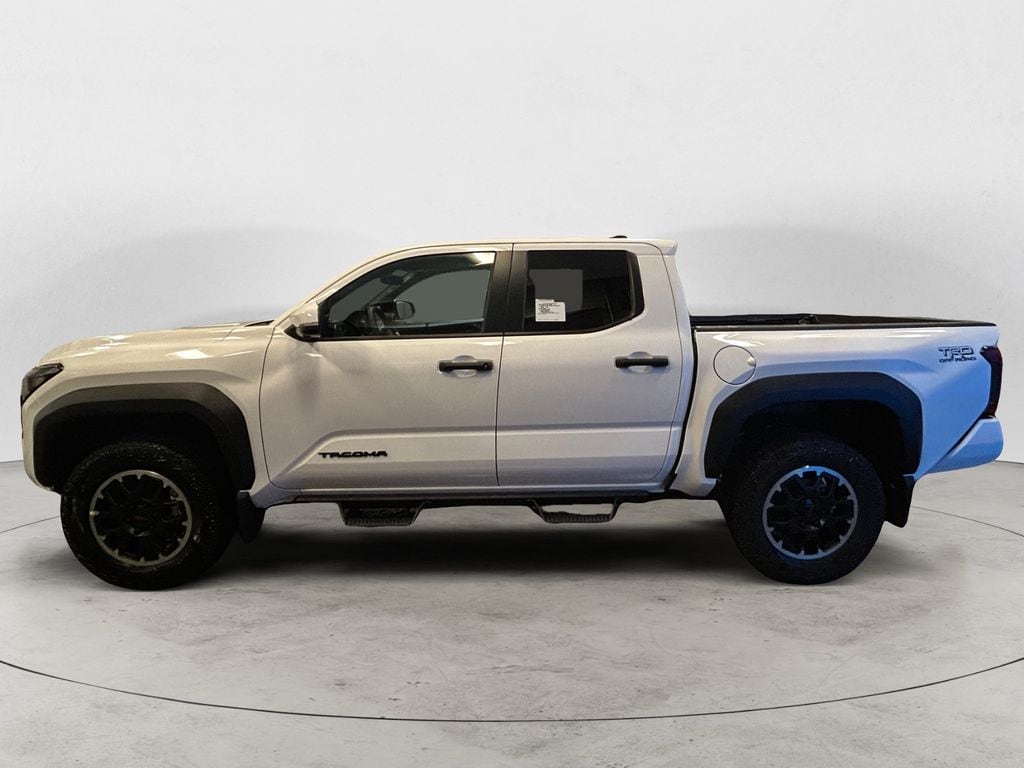 2026 Toyota Tacoma TRD Off Road - Photo 2