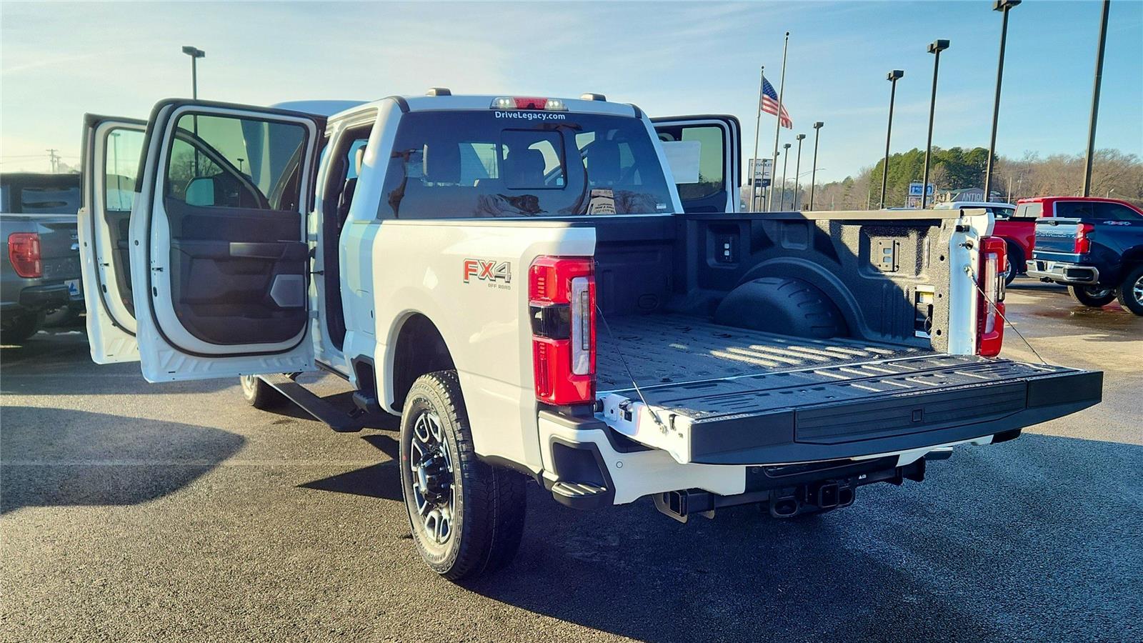 2026 Ford F-250 Super Duty Platinum - Photo 7
