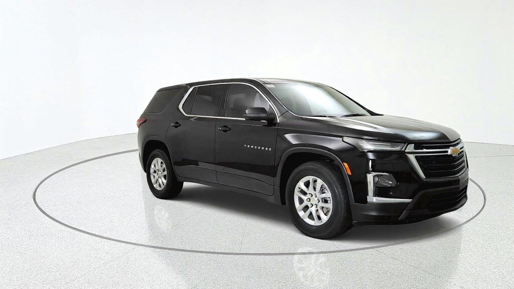 Used 2023 Chevrolet Traverse LS SUV