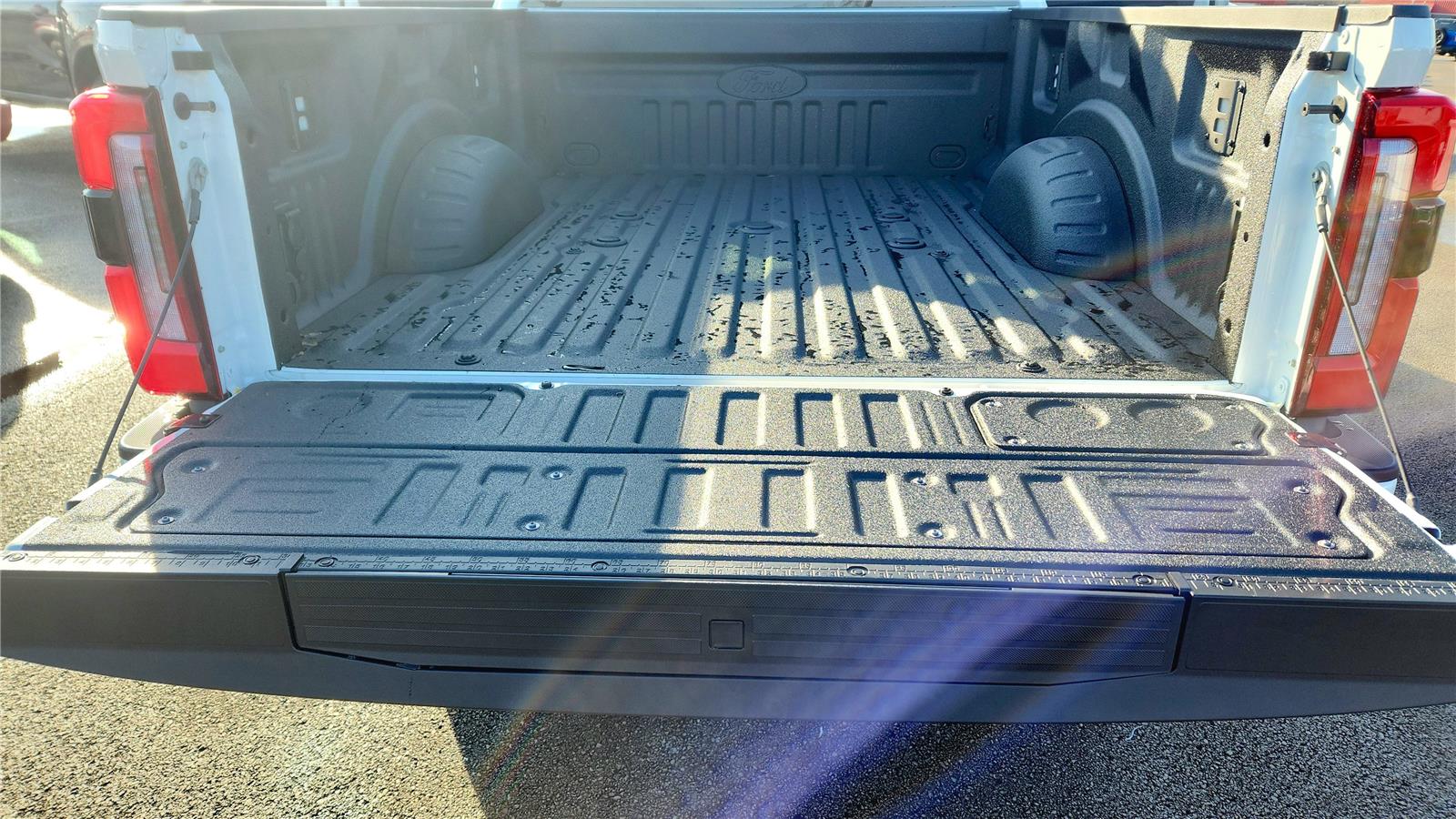 2026 Ford F-250 Super Duty Platinum - Photo 12