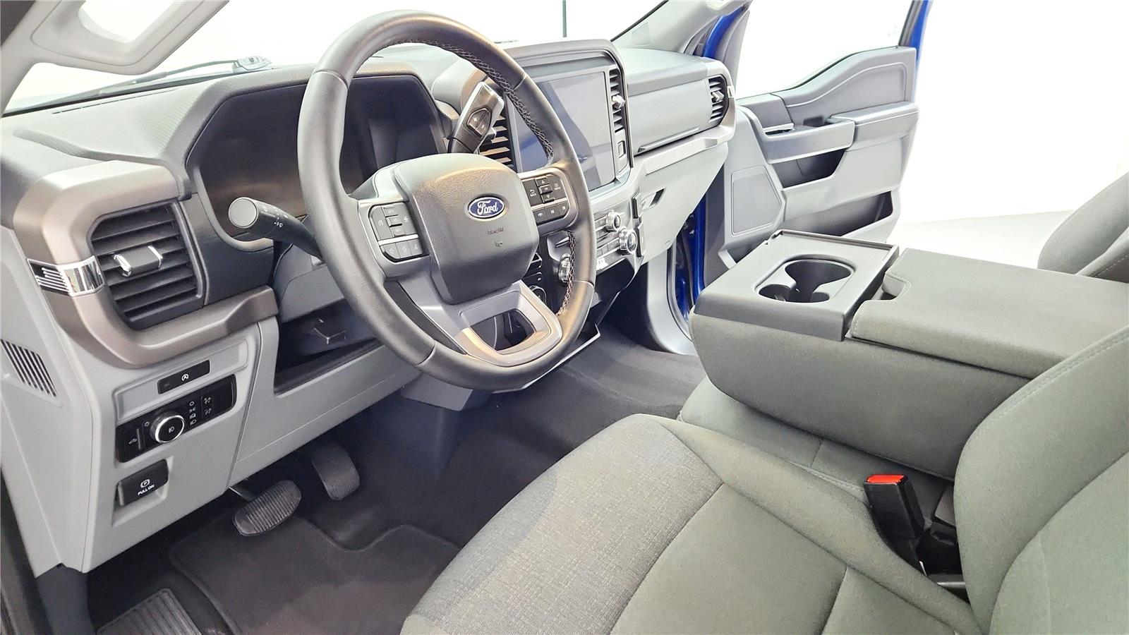 2025 Ford F-150 XLT - Photo 14