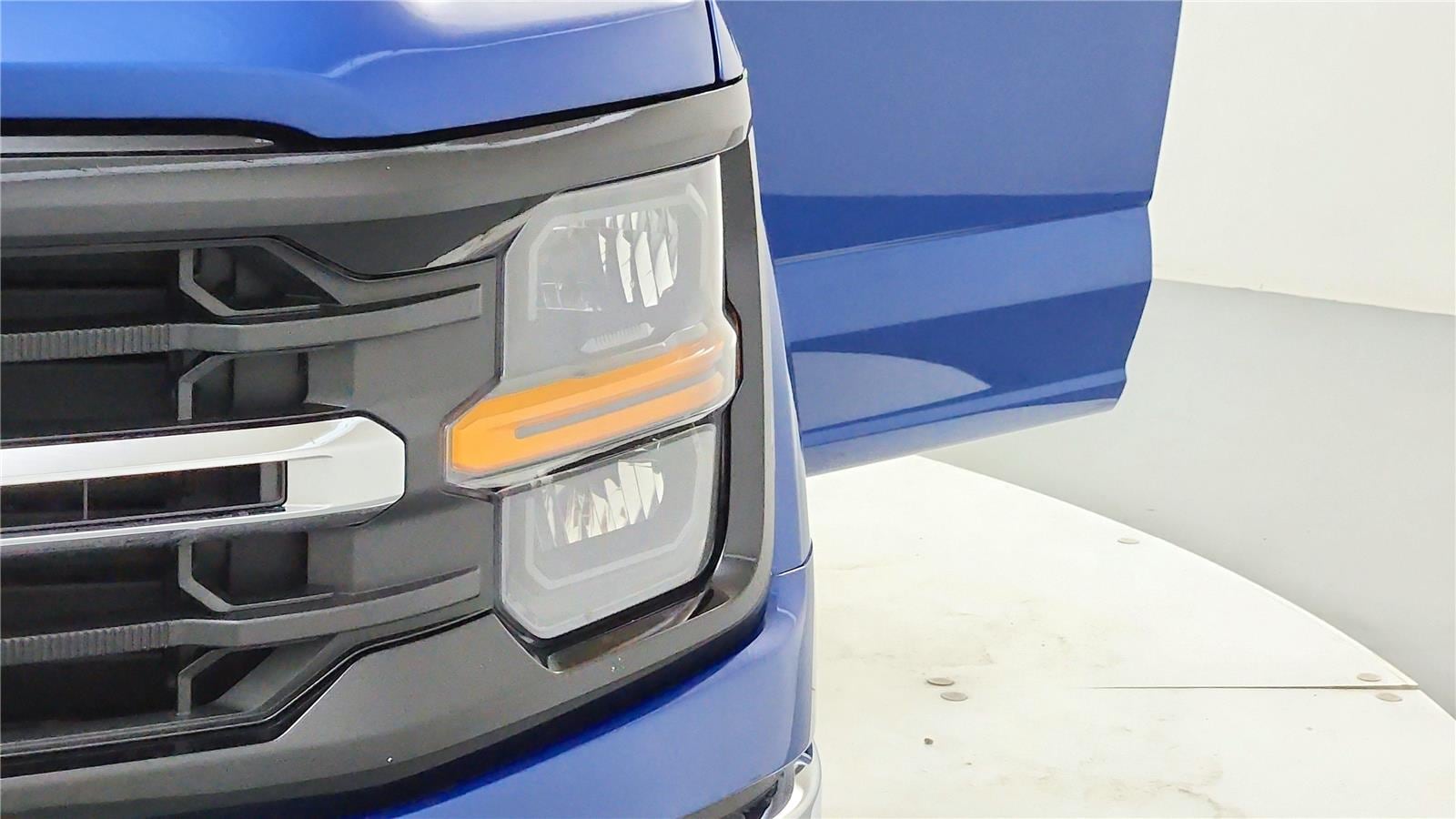 2025 Ford F-150 XLT - Photo 11
