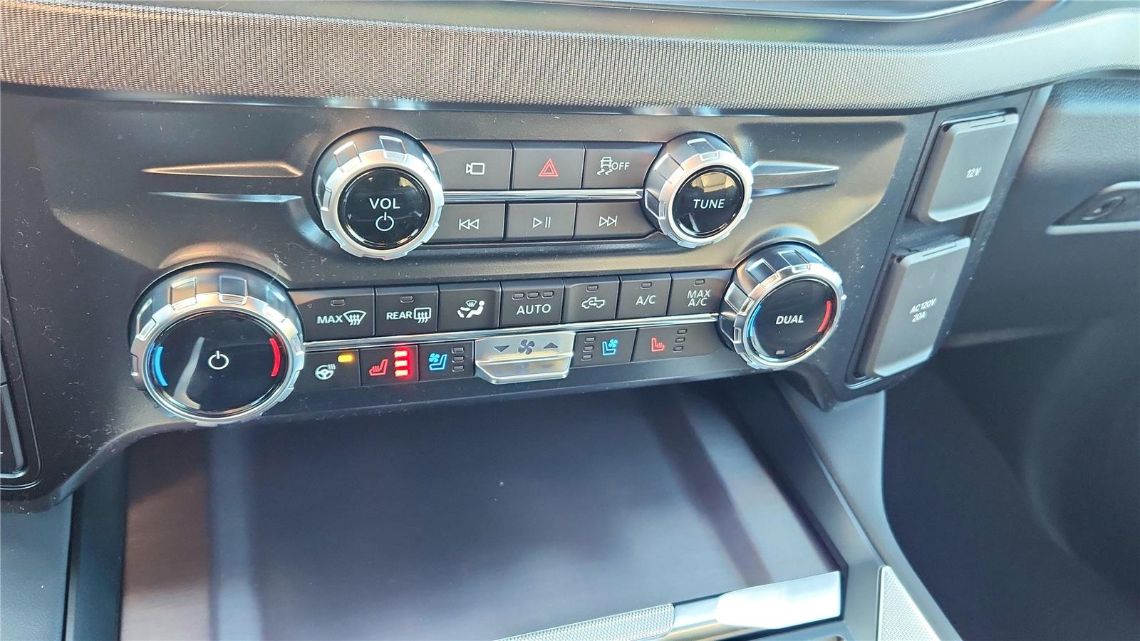 2026 Ford F-250 Super Duty Platinum - Photo 32