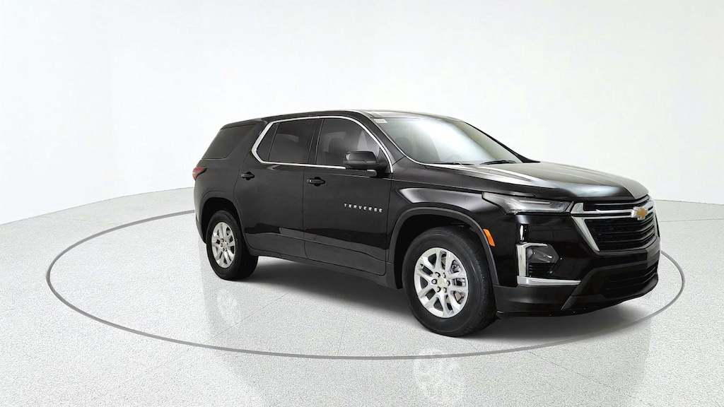 Used 2023 Chevrolet Traverse LS SUV