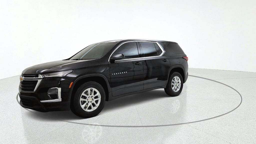 Used 2023 Chevrolet Traverse LS SUV