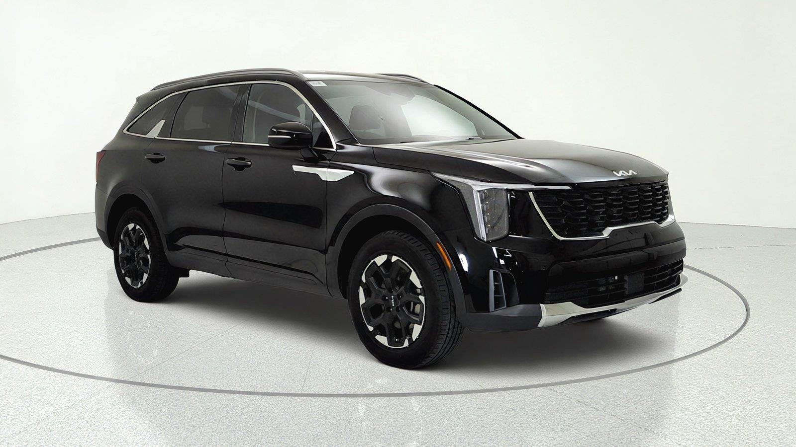 Used 2025 Kia Sorento S SUV