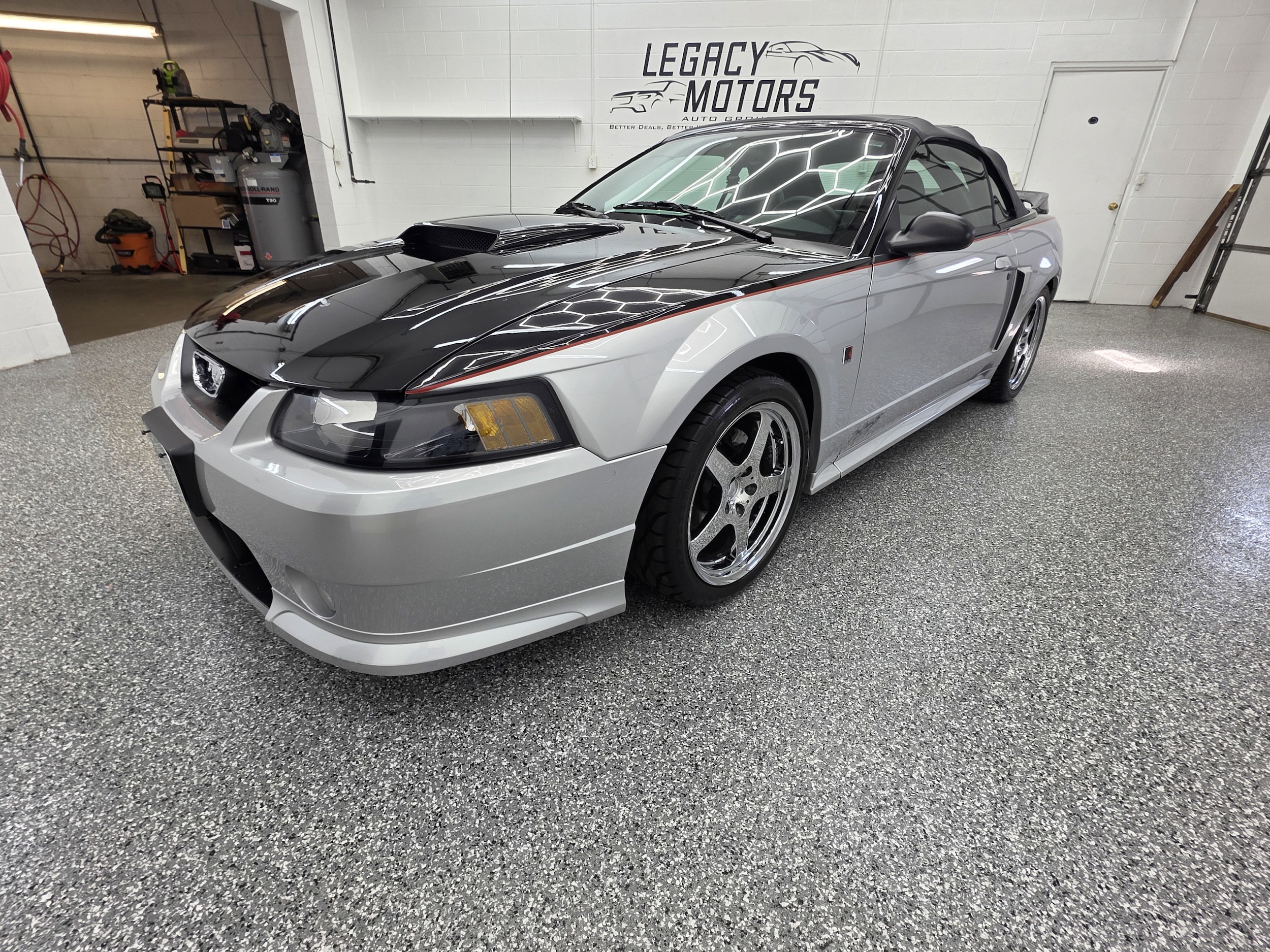 2003 Ford Mustang