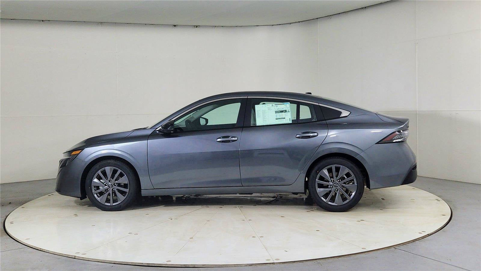 2026 Nissan Sentra SL - Photo 4