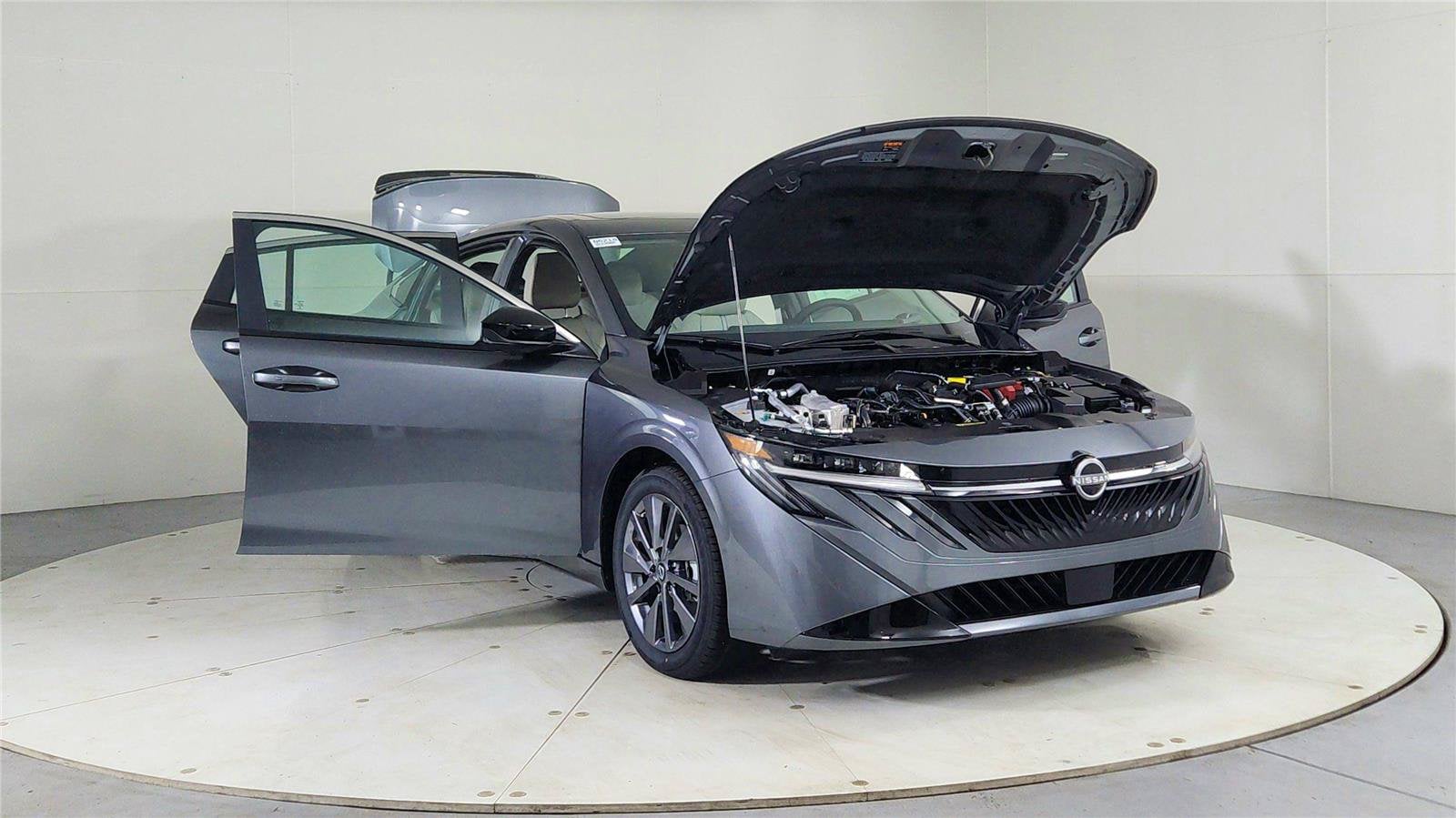 2026 Nissan Sentra SL - Photo 9
