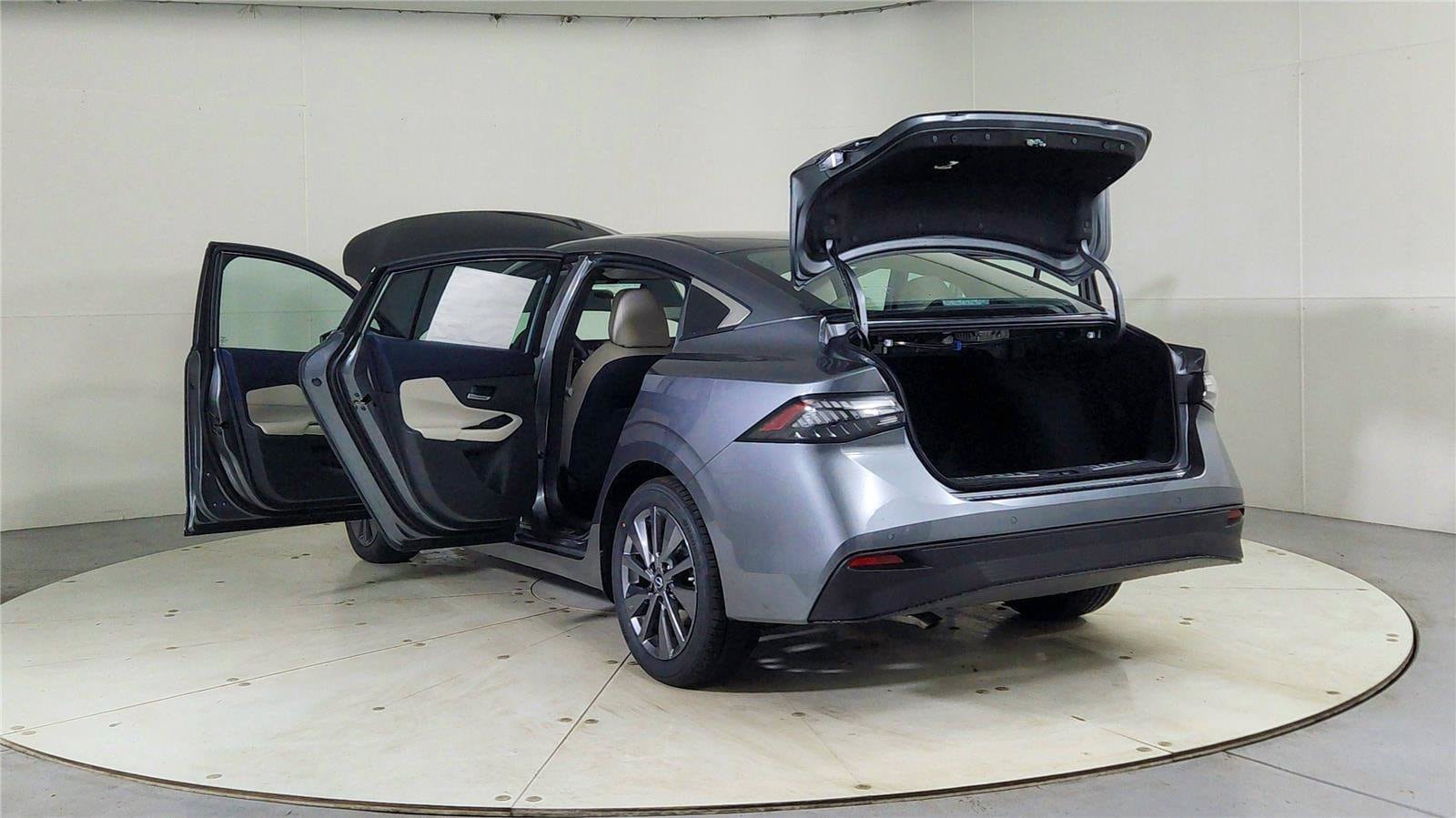 2026 Nissan Sentra SL - Photo 11