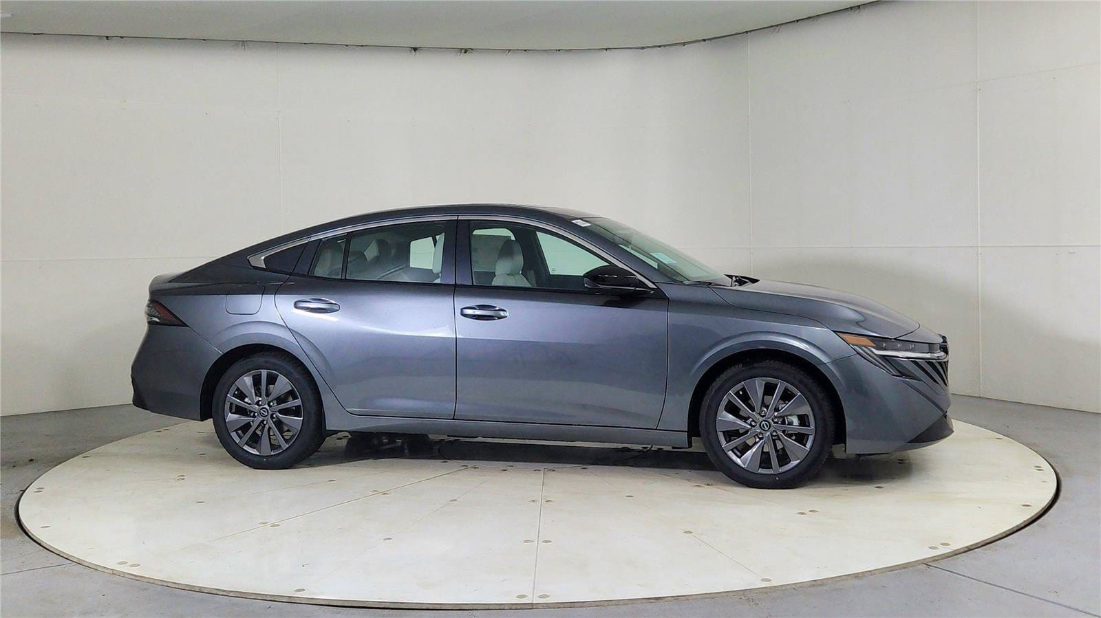 2026 Nissan Sentra SL - Photo 8