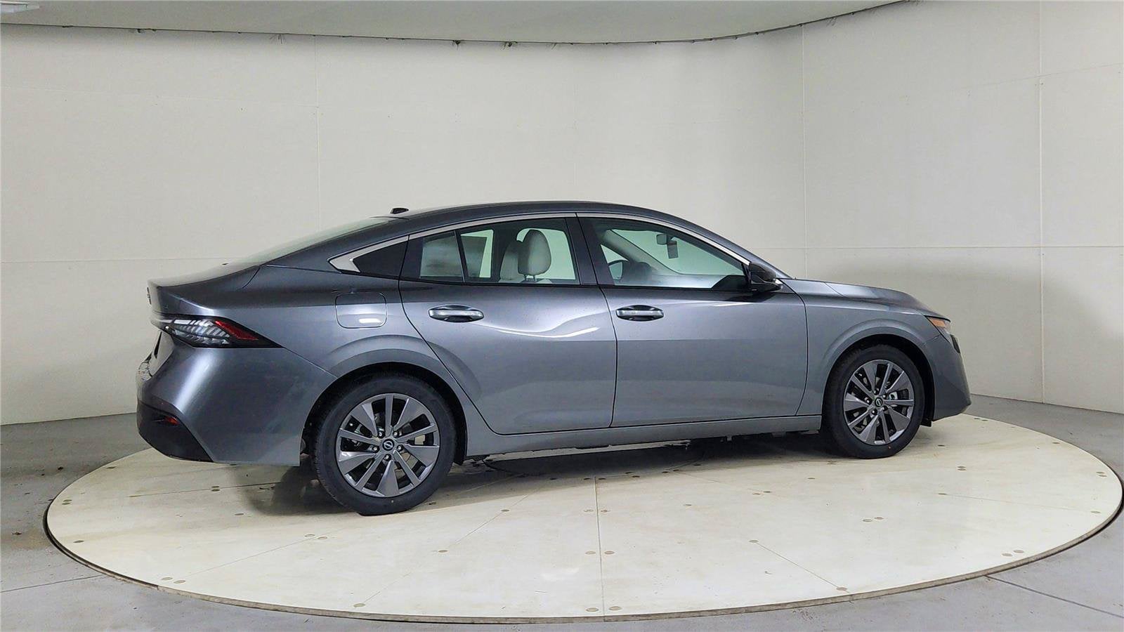 2026 Nissan Sentra SL - Photo 7