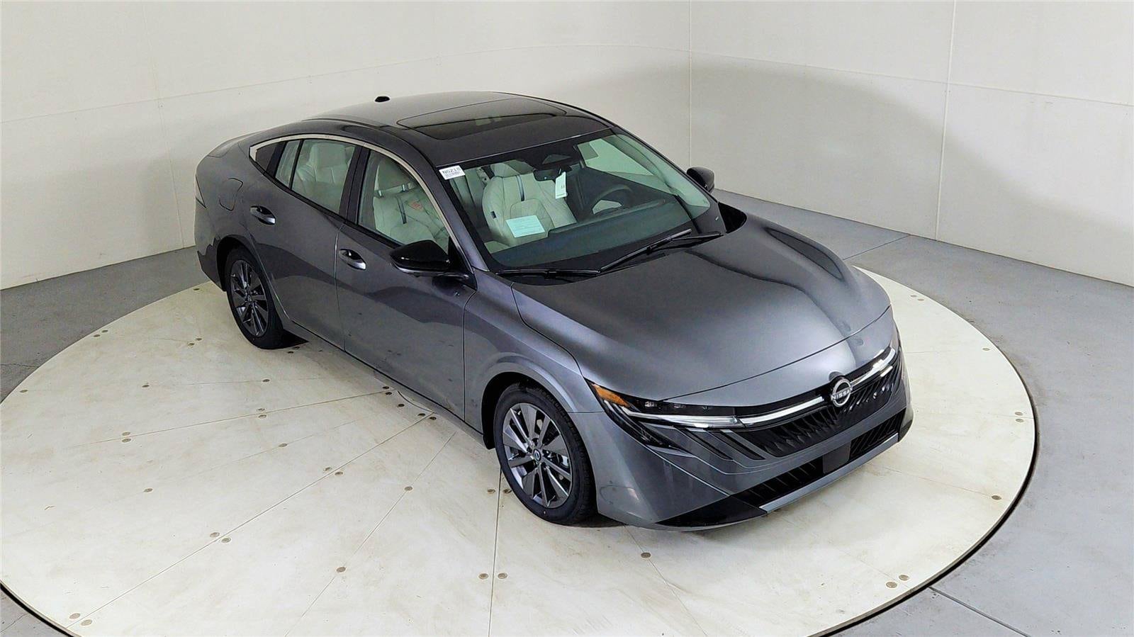 2026 Nissan Sentra SL - Photo 13