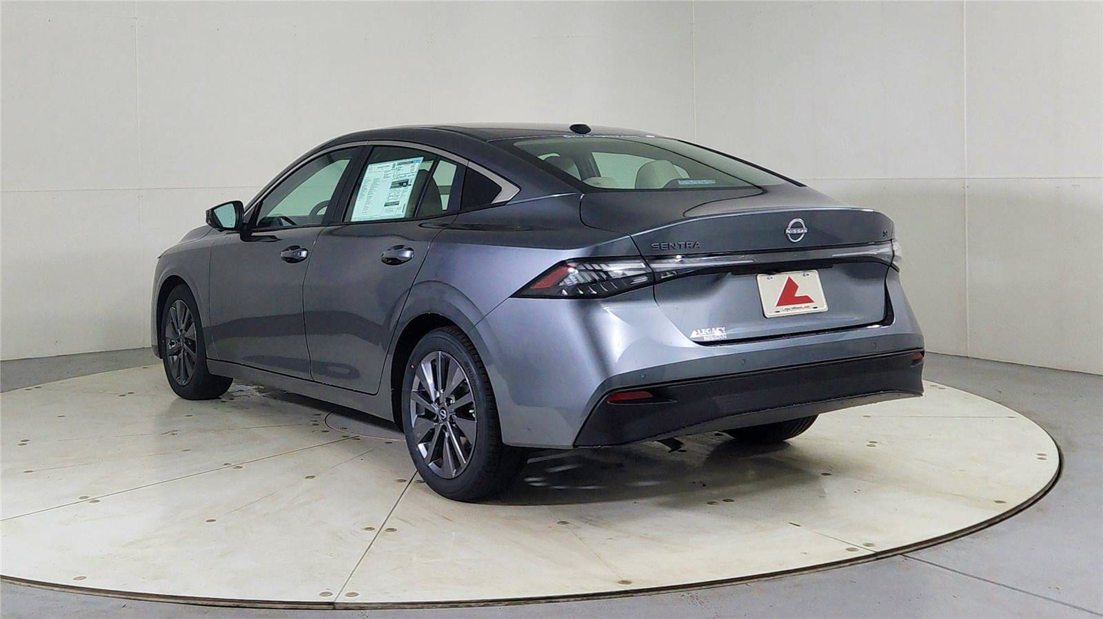 2026 Nissan Sentra SL - Photo 5