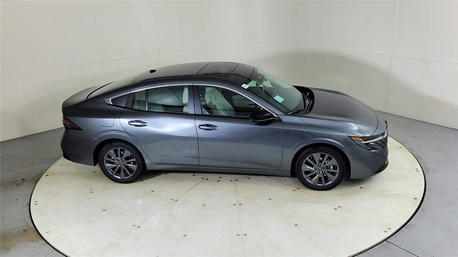 2026 Nissan Sentra SL - Photo 23