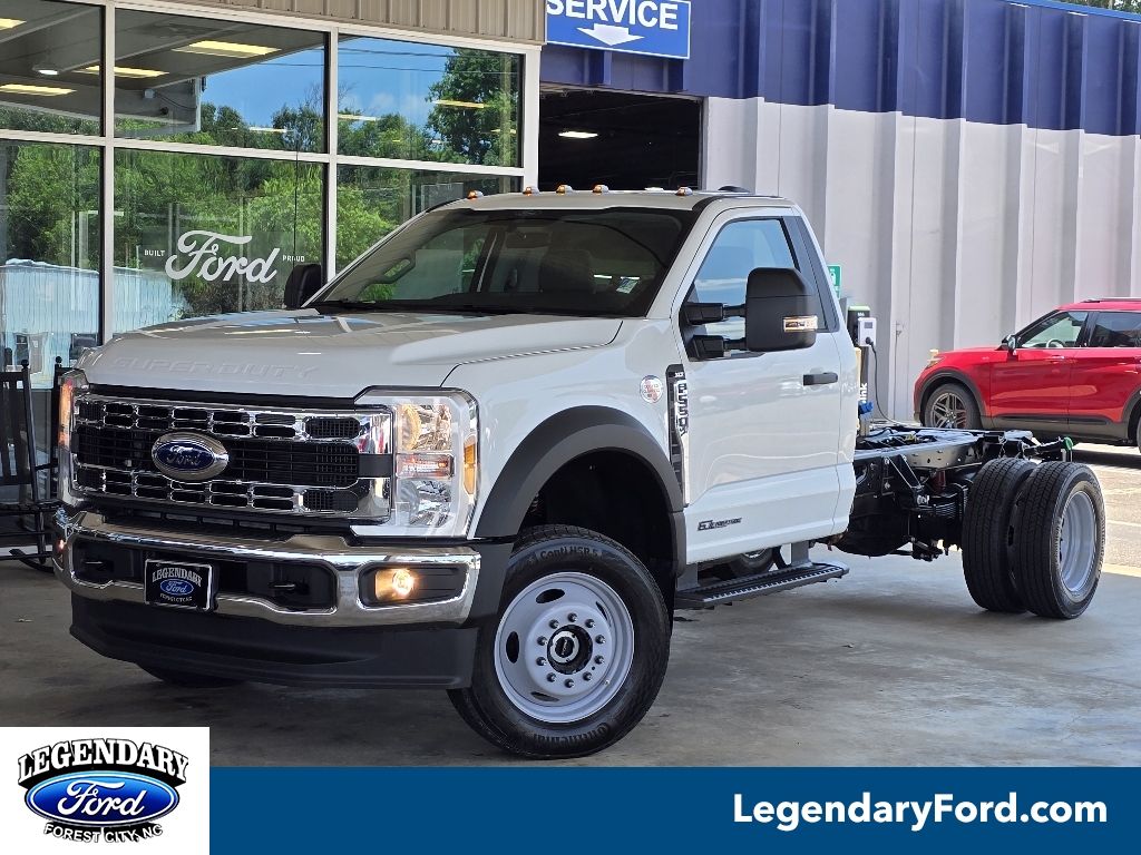 2025 Ford F-550 Super Duty Chassis Cab
