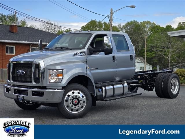2026 Ford F-750SD Base Truck Crew Cab