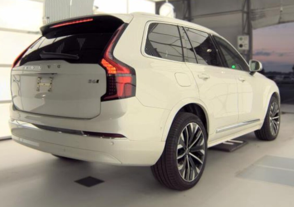Used 2026 Volvo XC90 B6 Plus 7-Seater SUV