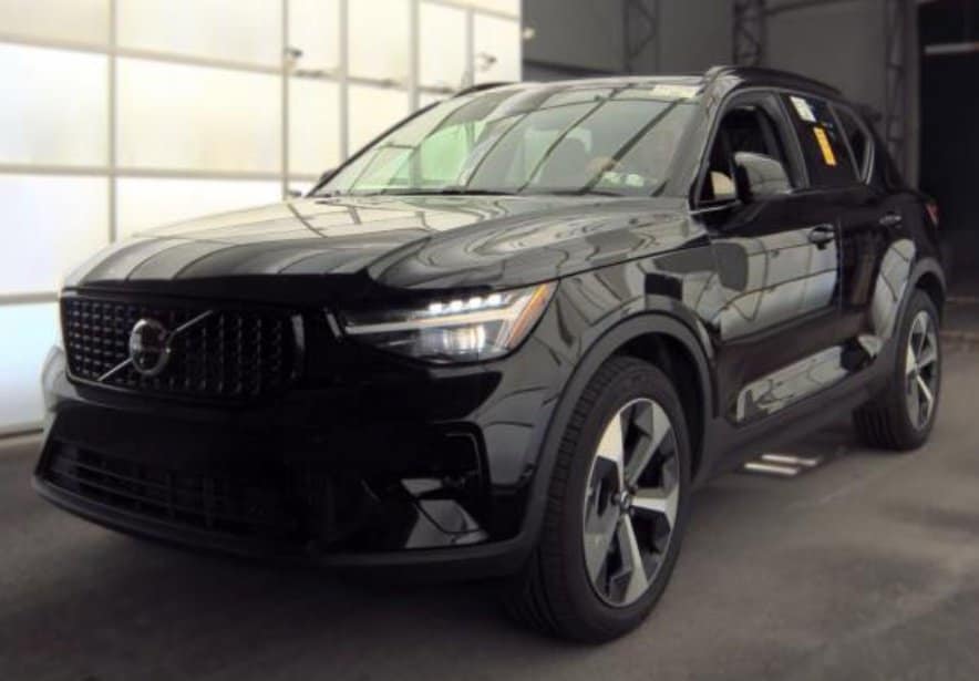 2026 Volvo XC40 Plus
