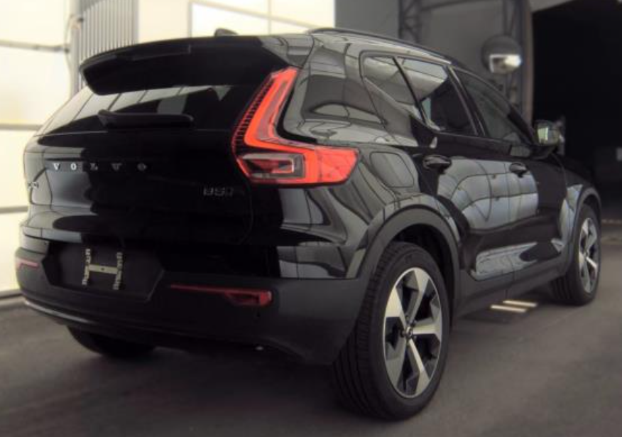 Certified 2026 Volvo XC40 B5 Plus SUV
