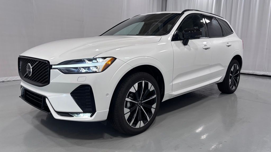 2026 Volvo XC60 Plus