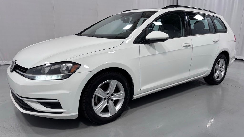 Used 2018 Volkswagen Golf SportWagen SE Wagon
