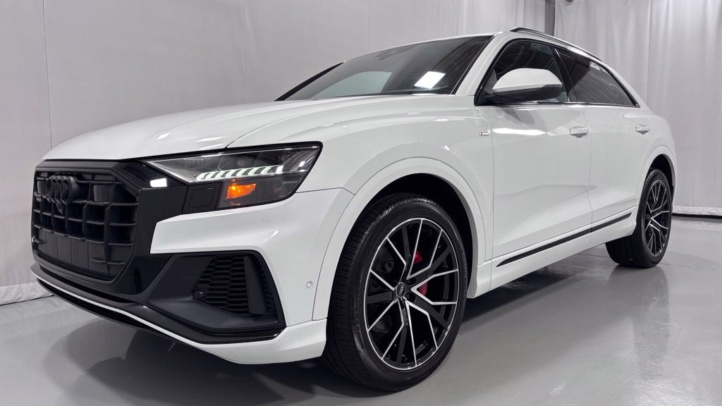 2021 Audi Q8 Premium Plus