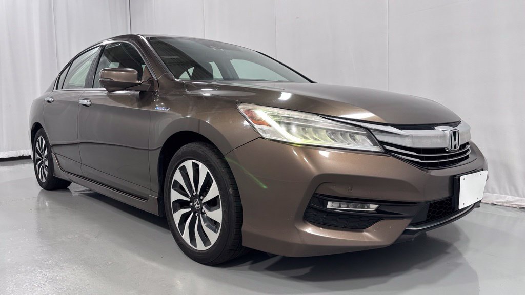 Used 2017 Honda Accord Hybrid Touring Sedan