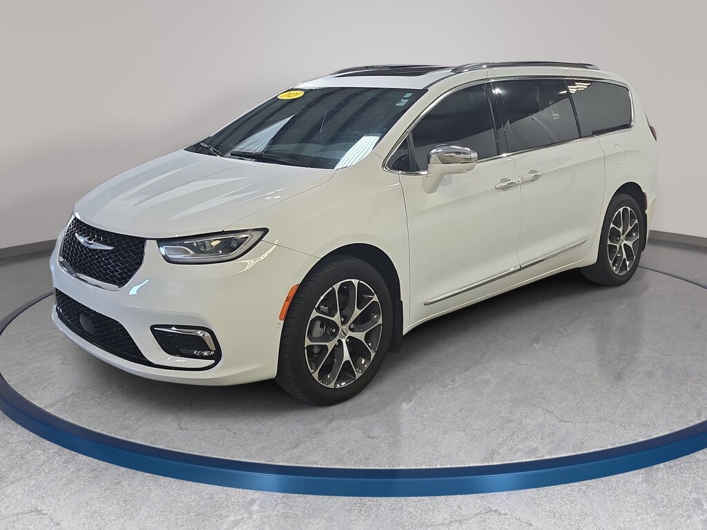 Used 2021 Chrysler Pacifica Limited Van Passenger Van