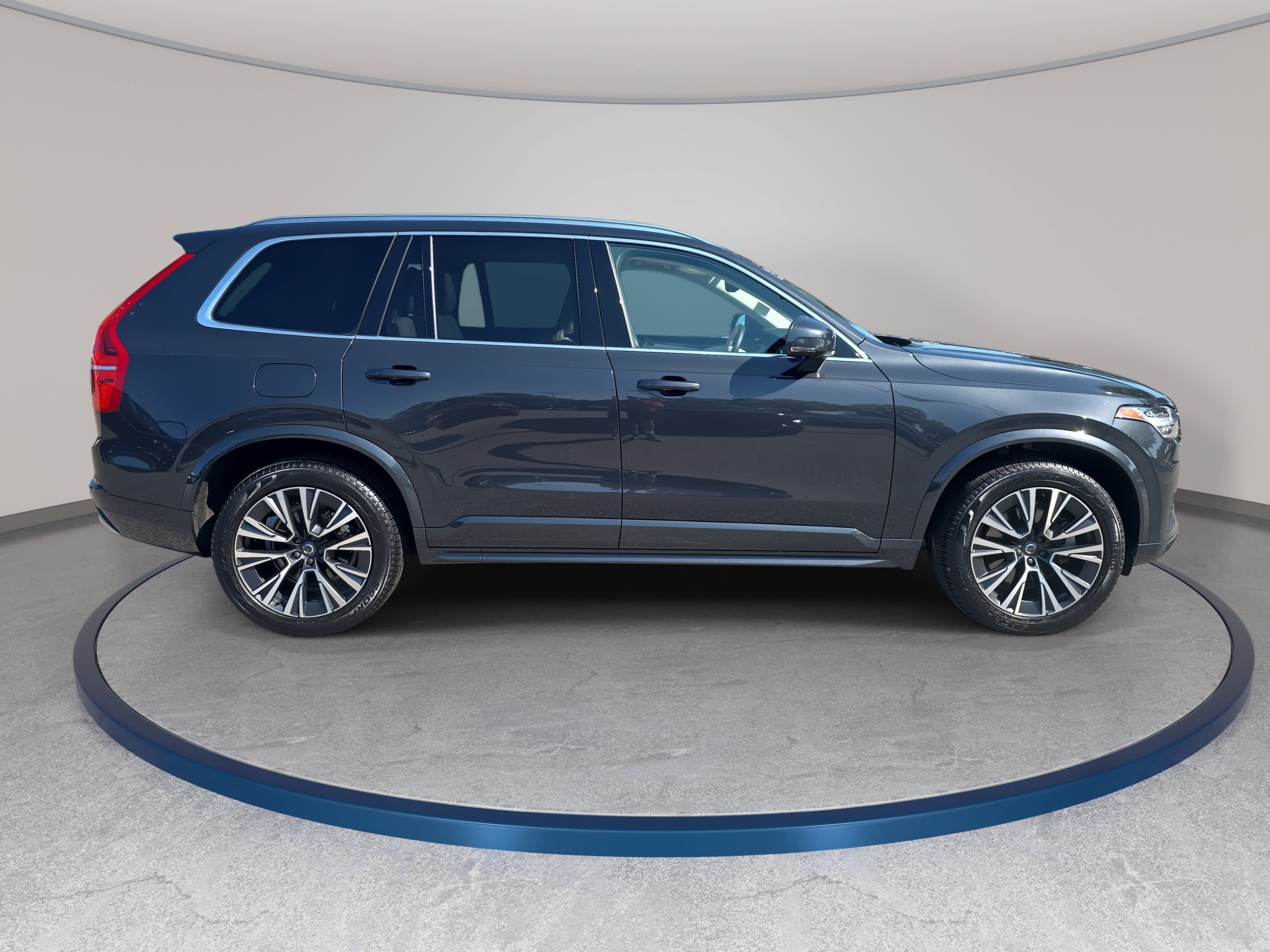 Used 2022 Volvo XC90 Momentum T5 FWD Momentum 7P
