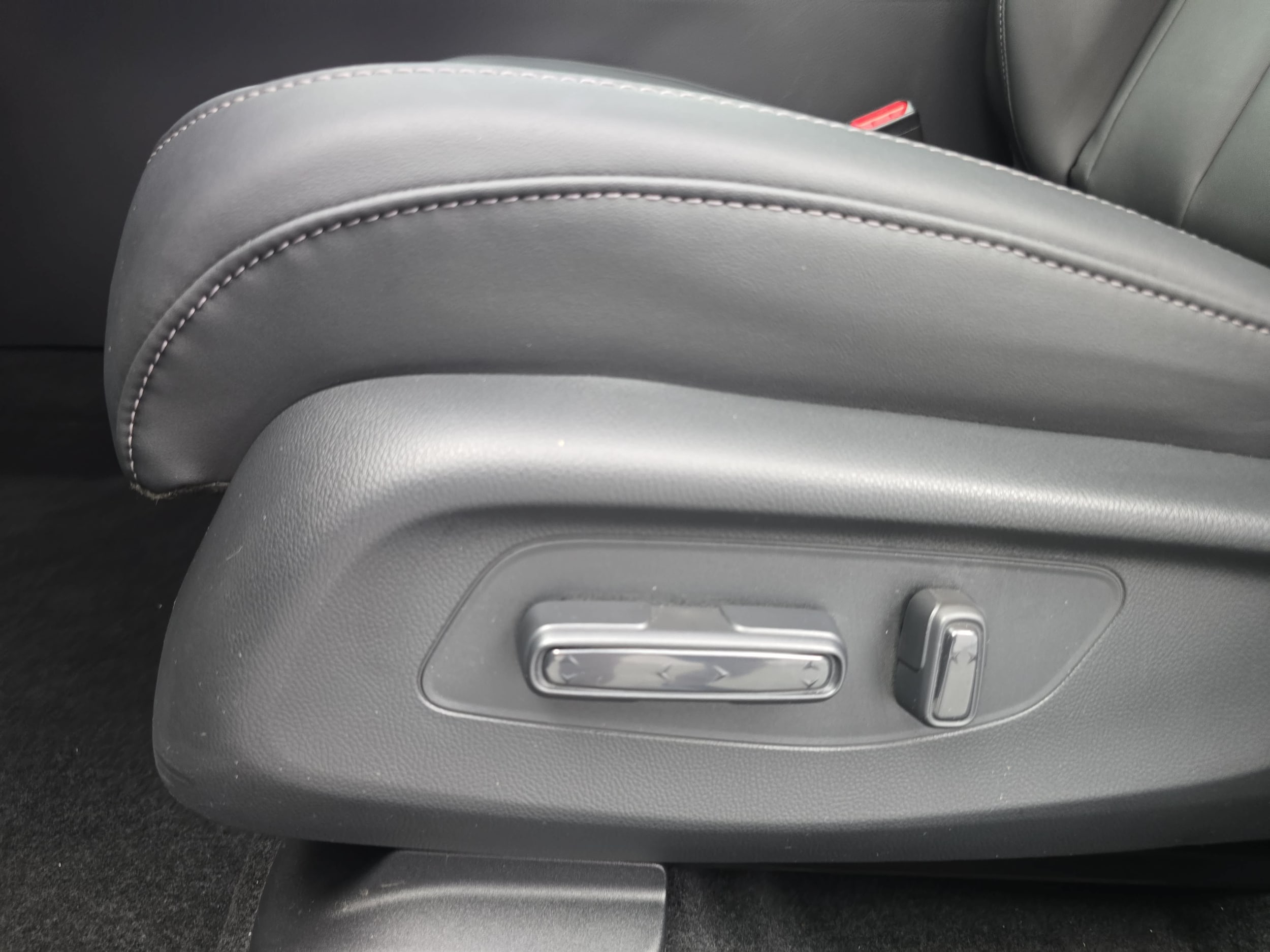 2025 Acura ADX Base - Photo 27