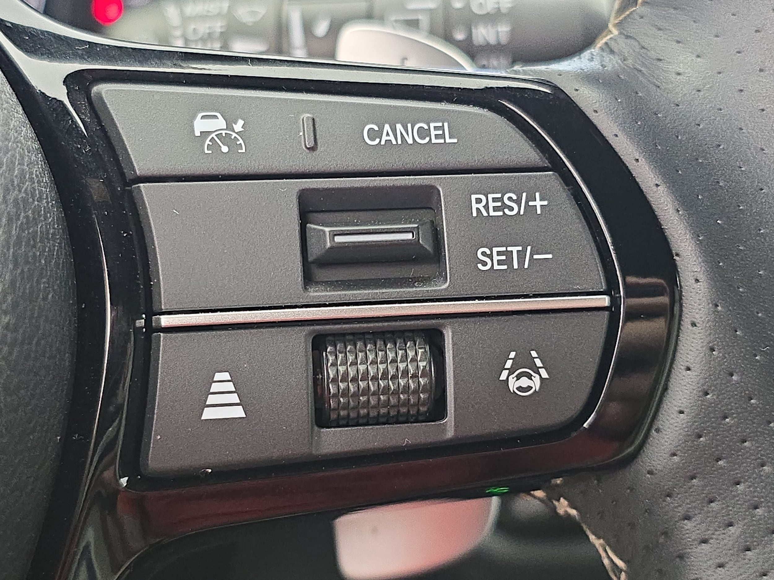 2025 Acura ADX A-Spec Package - Photo 18
