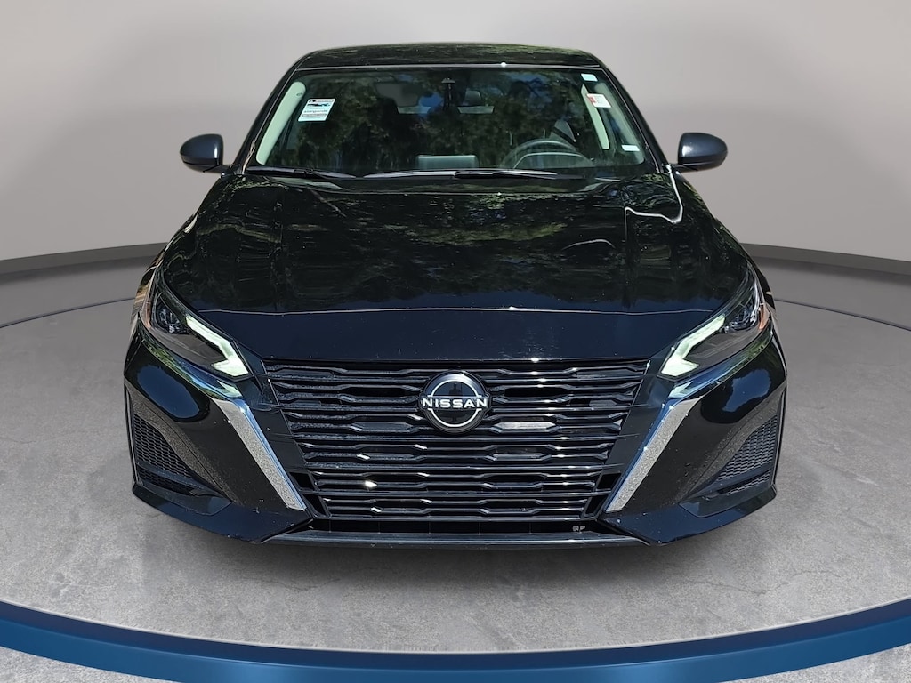Used 2025 Nissan Altima SV SV FWD