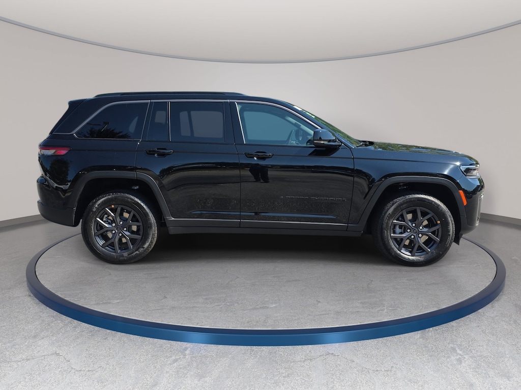 New 2027 Jeep Grand Cherokee Laredo Altitude Sport Utility