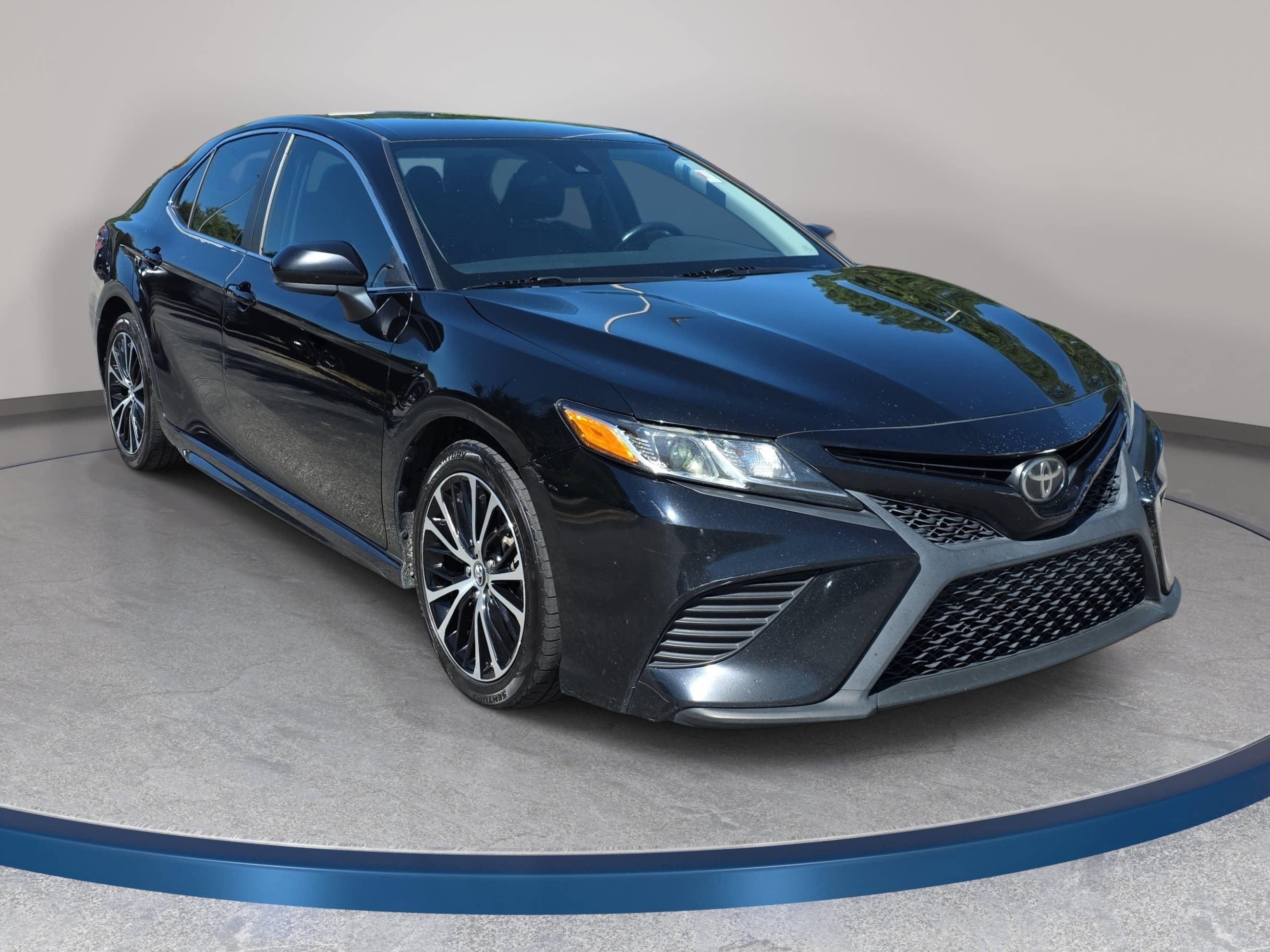 Used 2019 Toyota Camry SE SE Auto