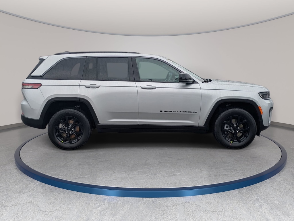 New 2026 Jeep Grand Cherokee LAREDO ALTITUDE 4X4 Sport Utility