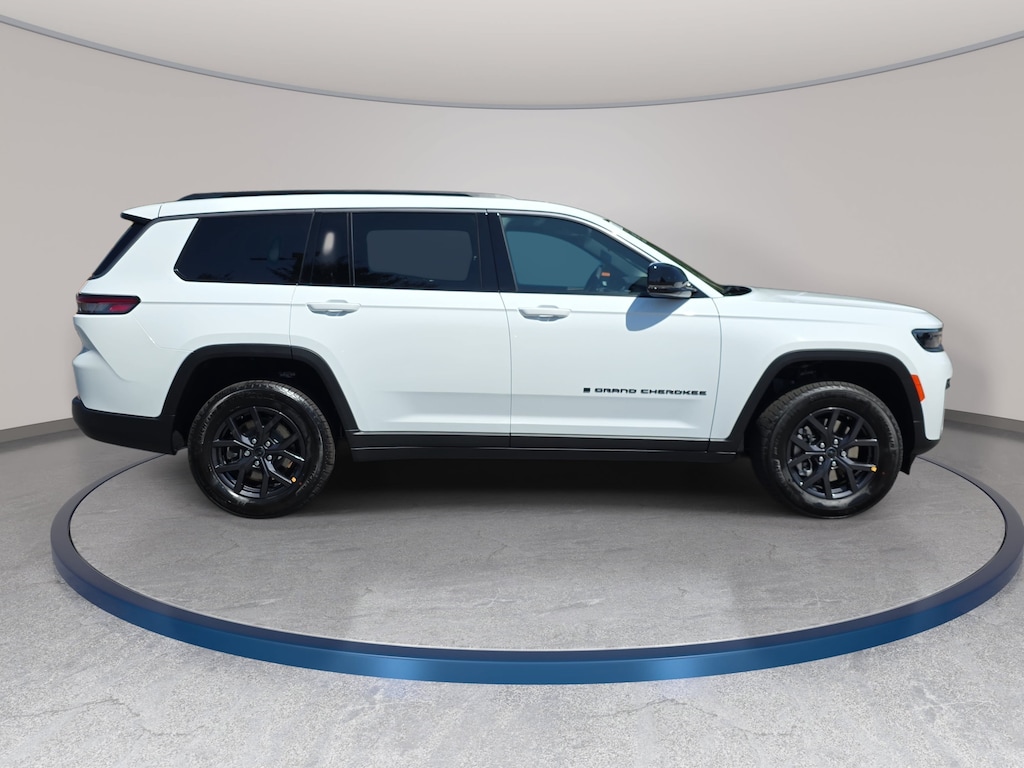 New 2027 Jeep Grand Cherokee L LAREDO ALTITUDE 4X4 Sport Utility