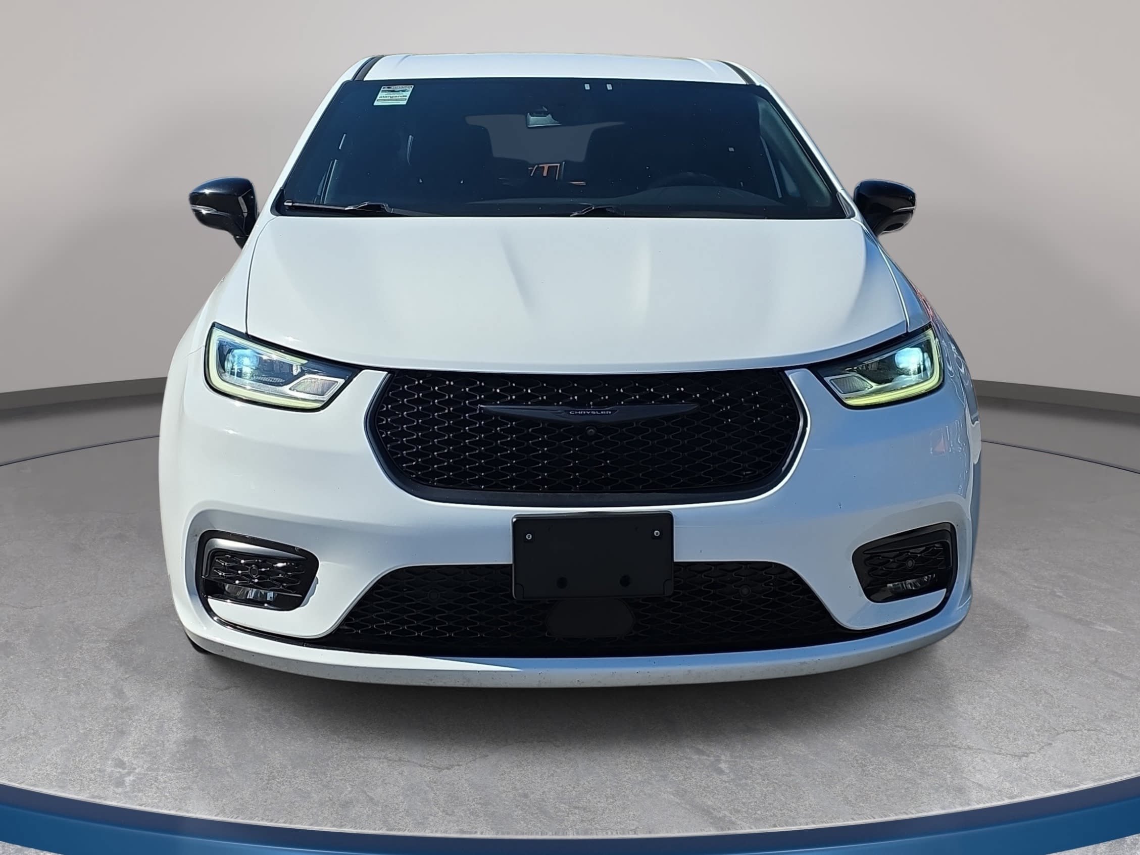 Used 2024 Chrysler Pacifica Hybrid S Appearance Pkg Hybrid S Appearance Pkg FWD
