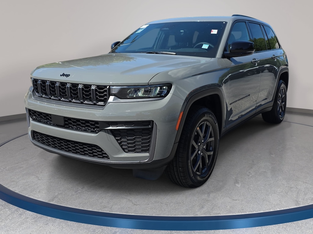 New 2027 Jeep Grand Cherokee Laredo Altitude Sport Utility