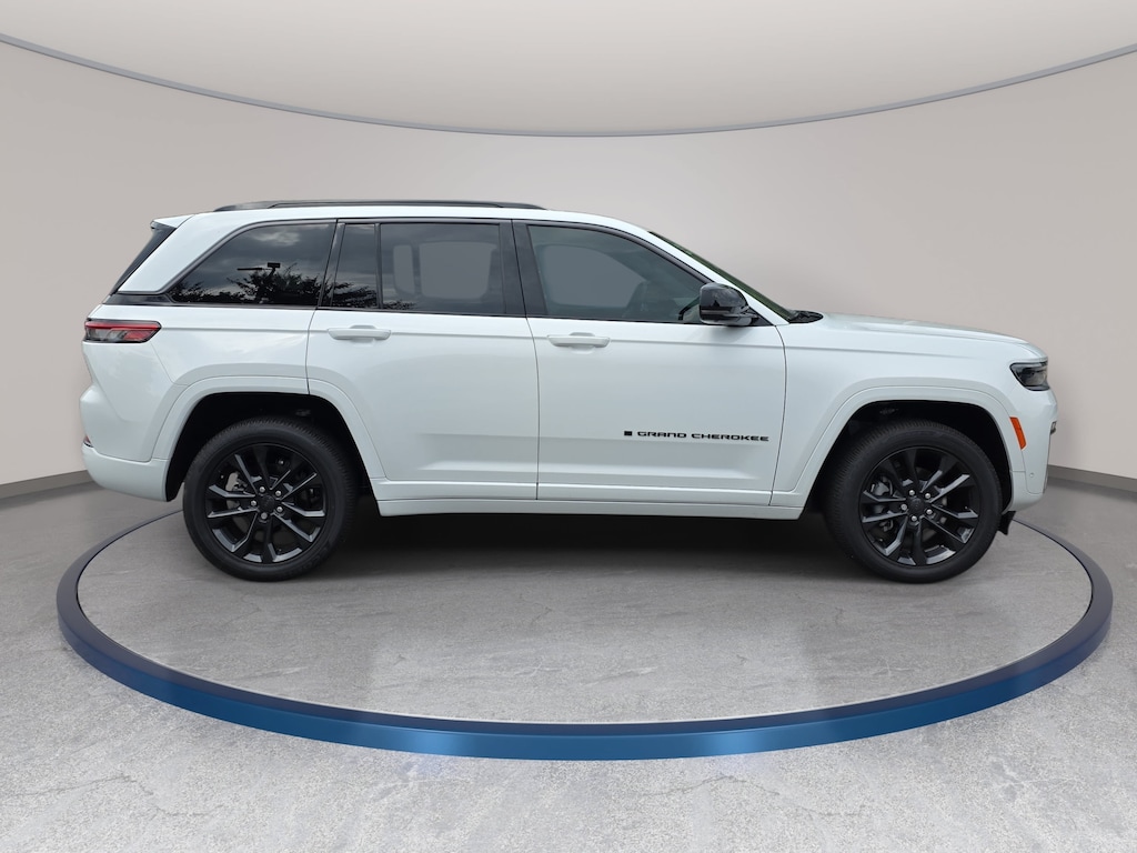 New 2026 Jeep Grand Cherokee LIMITED RESERVE 4X4 Sport Utility