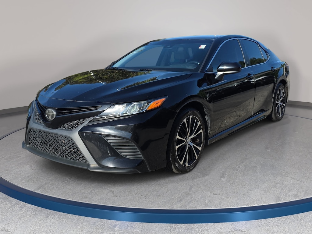 Used 2019 Toyota Camry SE SE Auto